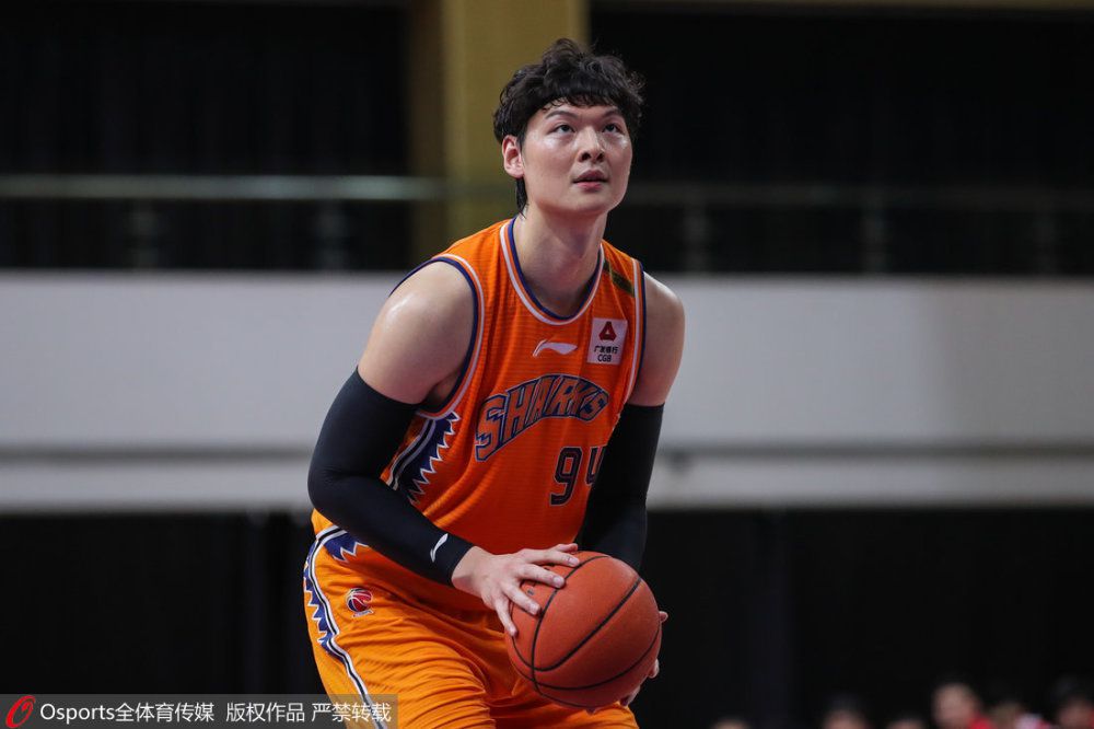 近 漫威影迷狂刷201遍《复联4》 刷新吉尼斯世界纪录 2019-07-30 一位佛罗里达州的漫威粉丝迄今已刷了201遍《复联4》，将创造新的吉尼斯世界纪录。